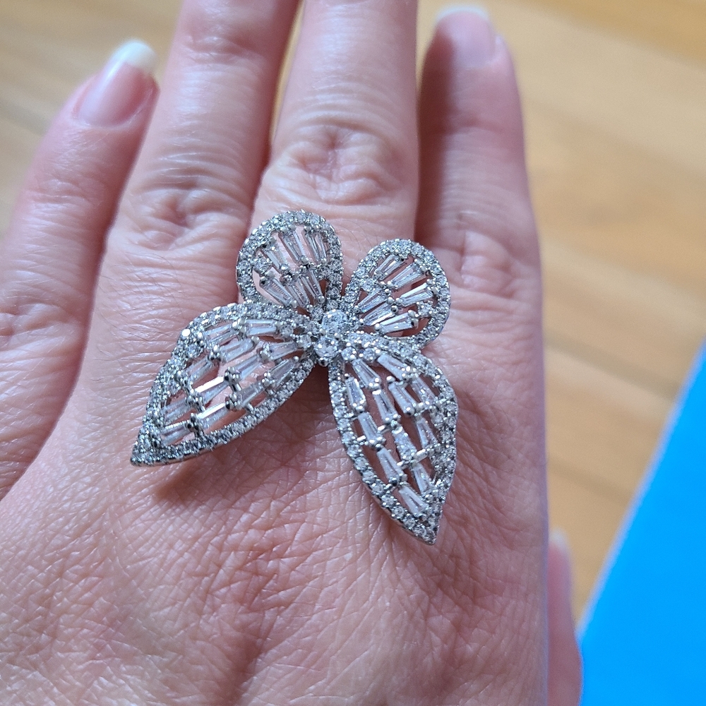 🦋 Butterfly Adjustable Ring- Serious Sparkle - Picture 11 of 11